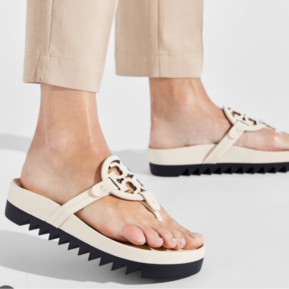 Tory Burch MILLER CLOUD LUG SANDAL. Size 9 Women- New Cream Color - Picture 1 of 7